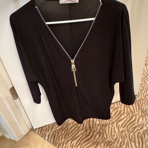 Sexy black top with zipper